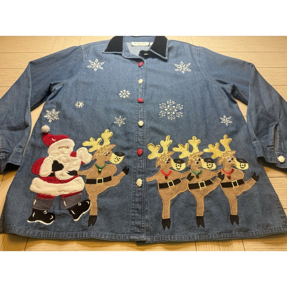 Dressbarn Women's Denim Button Up Shirt Sz 14/16 W/ Velvet Collar. Jingle Bells